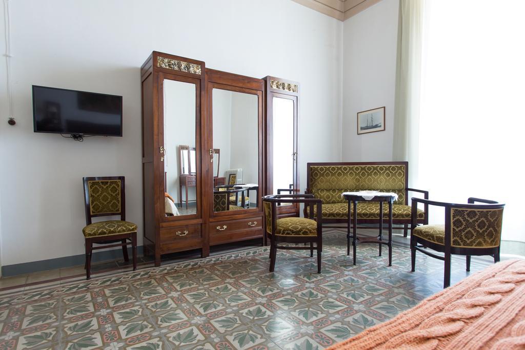 Palazzo Vallebona Gallipoli Exterior photo